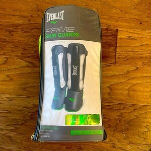 Everlast Prime adult Shin Guards (one size fits all)